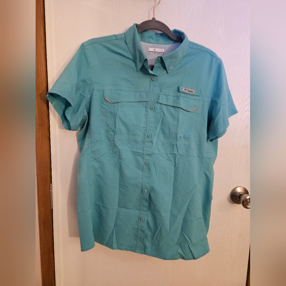 Columbia Womens Fishing Shirt Size L in Turquoise